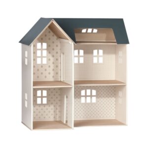 Drewniany domek dla myszek i króliczków