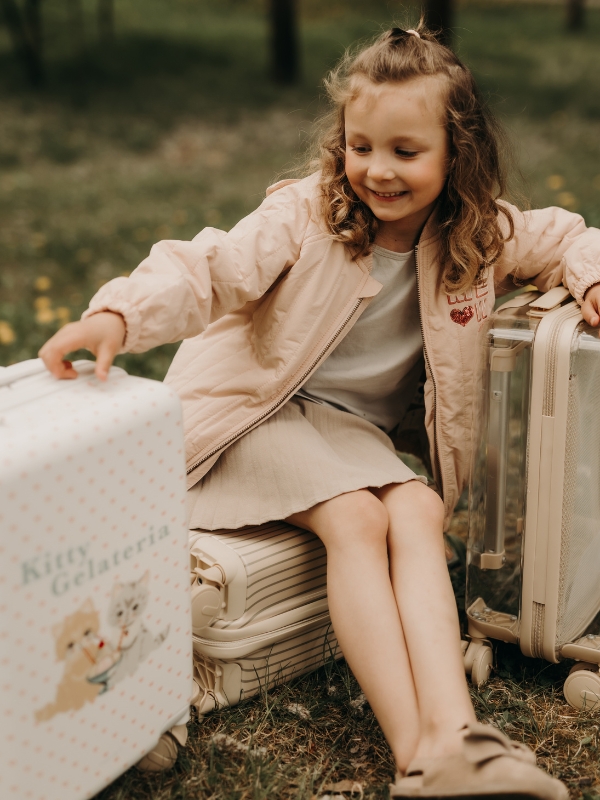 Walizka podróżna Kitty Gelateria - obrazek 9