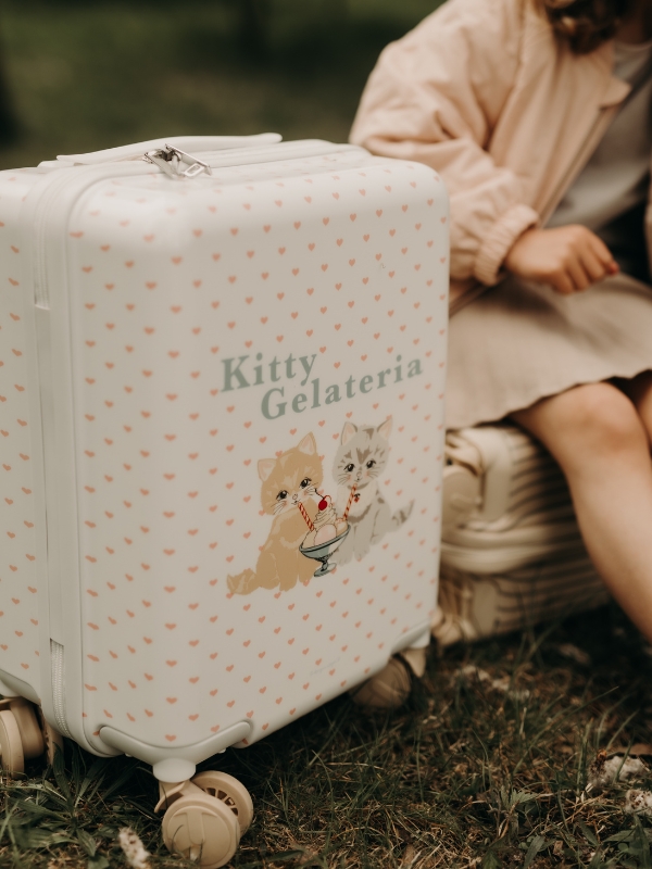 Walizka podróżna Kitty Gelateria - obrazek 8